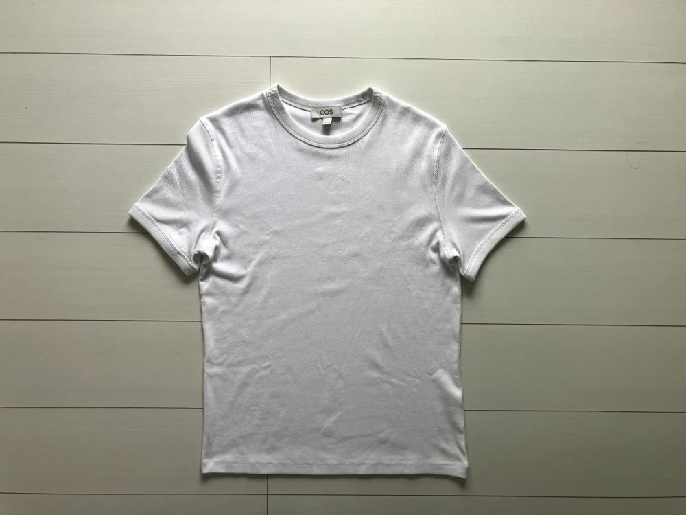COSスリムフィットリブTシャツ ホワイトの平置き正面写真