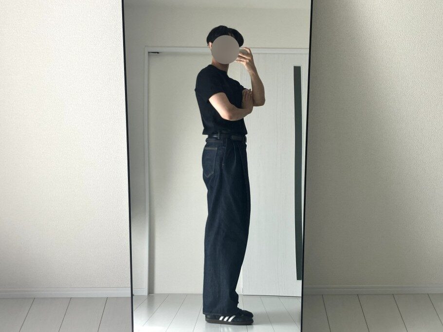 SUBLATIONS 2TUCK WIDE DENIM 側面着用