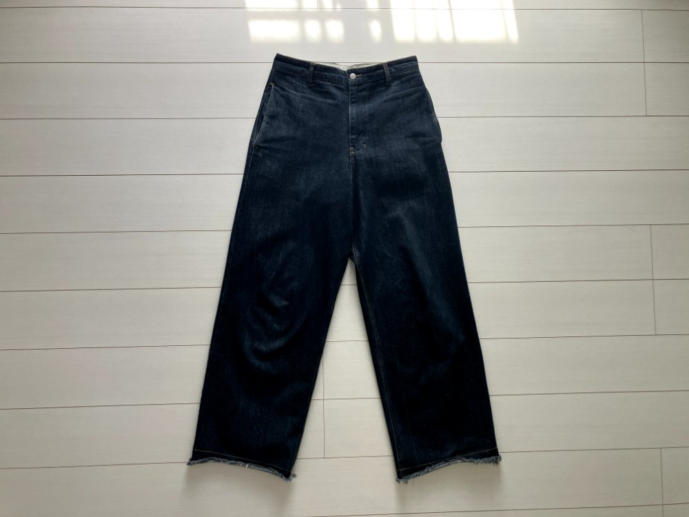 SOERTE ワイドストレートデニムパンツ