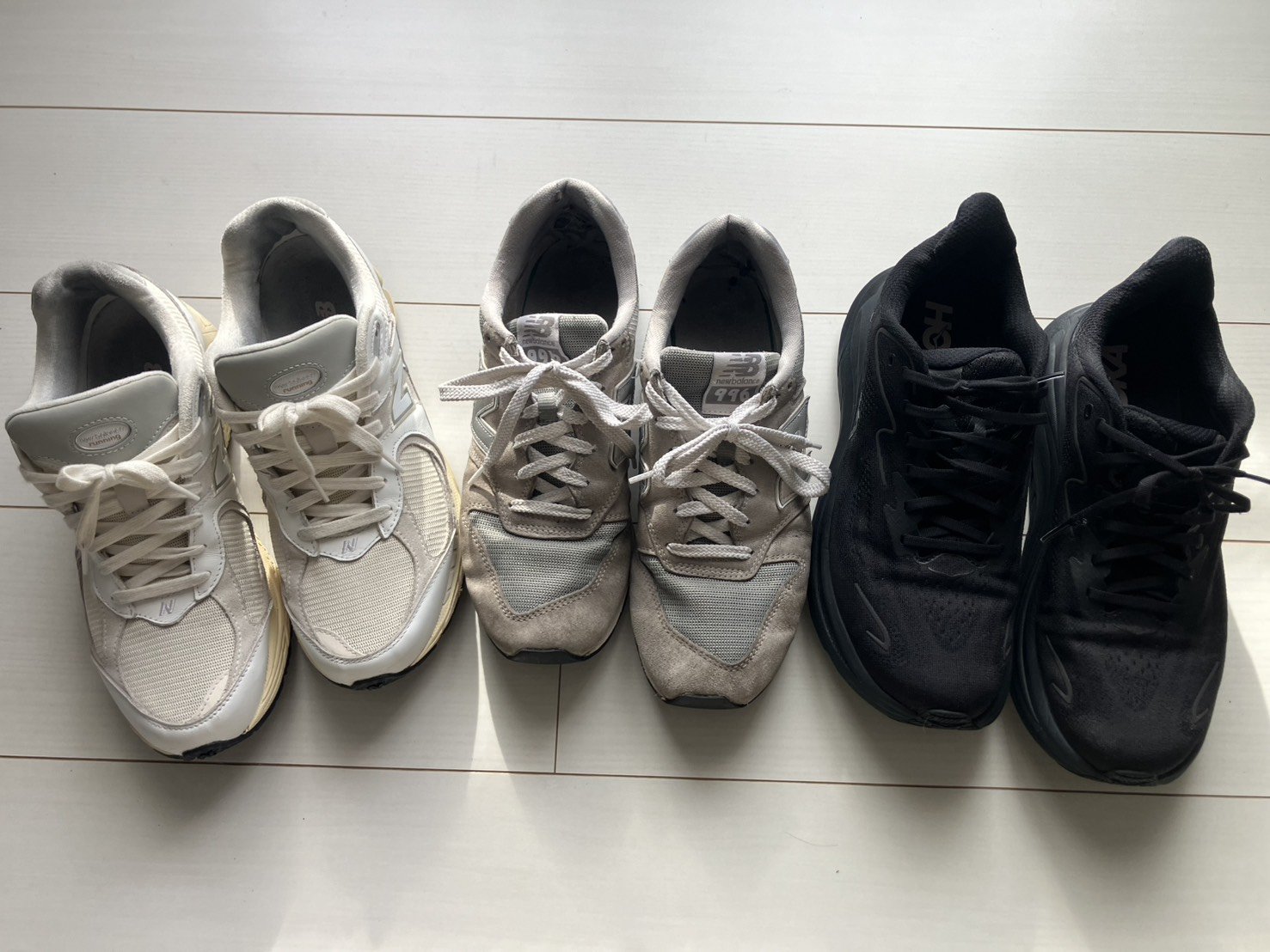 ニューバランス2足とHOKA1足