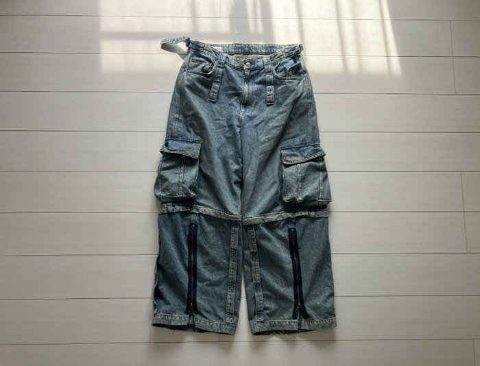 ZARA DETACHABLE CARGO DENIM(USA34)の平置き写真