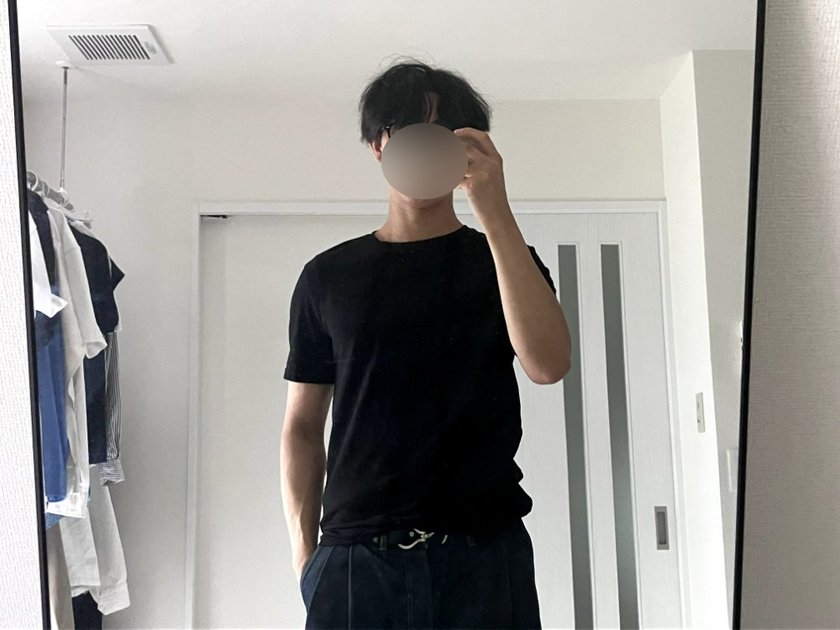 ZARA ベーシックスリムフィットTシャツ(L)黒を182cmが着用した様子